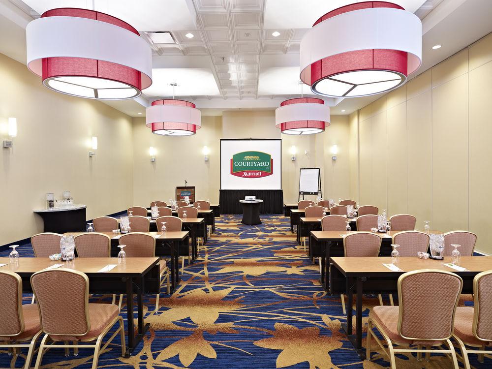 מלון Courtyard By Marriott Edmonton West מראה חיצוני תמונה