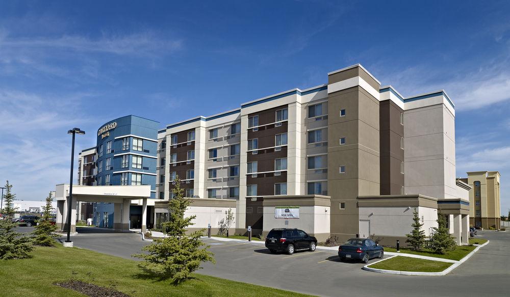 מלון Courtyard By Marriott Edmonton West מראה חיצוני תמונה