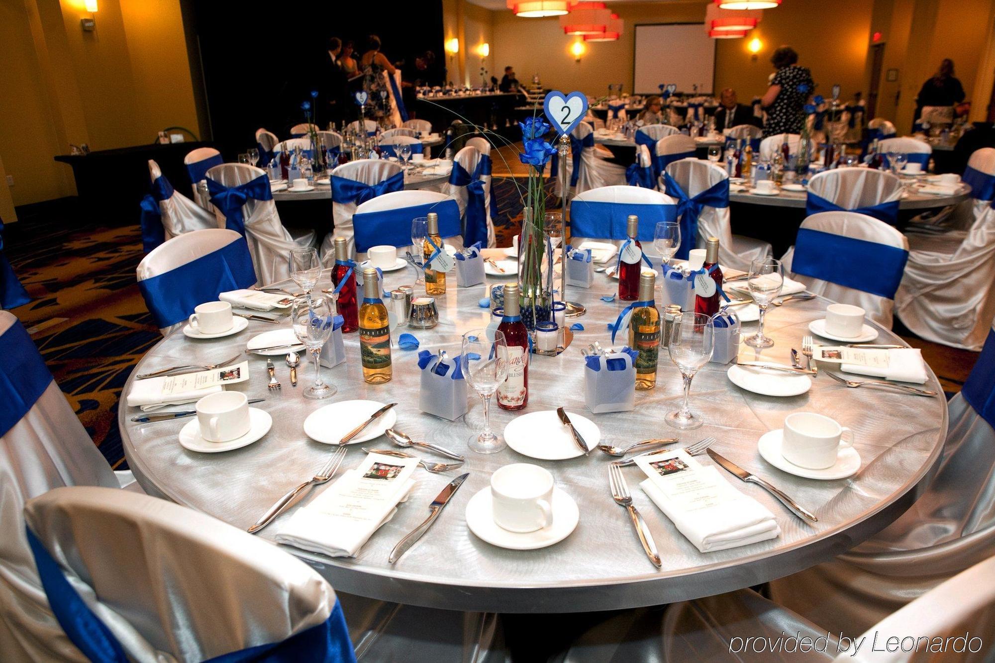 מלון Courtyard By Marriott Edmonton West מסעדה תמונה