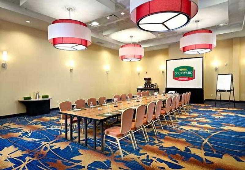 מלון Courtyard By Marriott Edmonton West מראה חיצוני תמונה