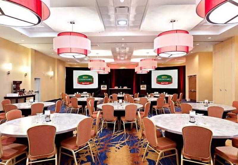 מלון Courtyard By Marriott Edmonton West מראה חיצוני תמונה