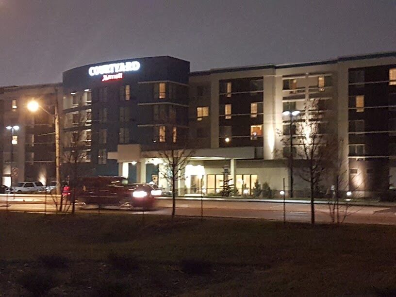 מלון Courtyard By Marriott Edmonton West מראה חיצוני תמונה