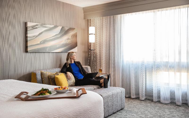 מלון Courtyard By Marriott Edmonton West מראה חיצוני תמונה