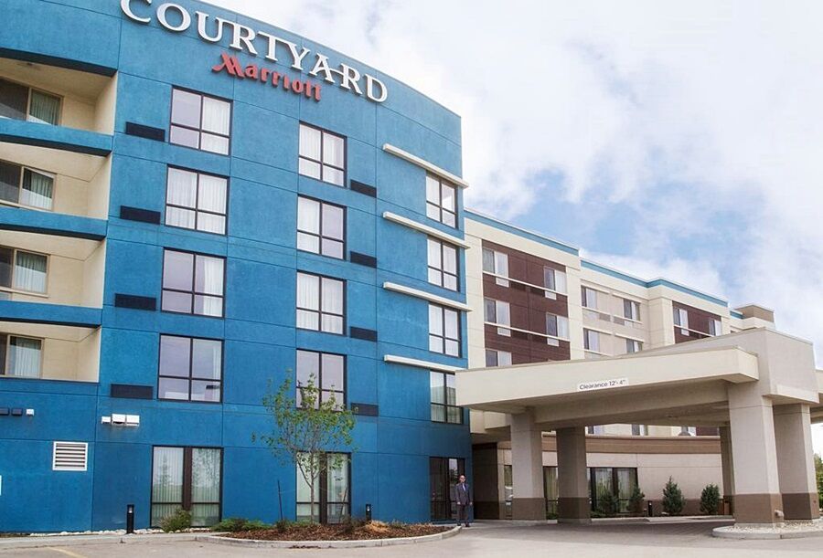 מלון Courtyard By Marriott Edmonton West מראה חיצוני תמונה